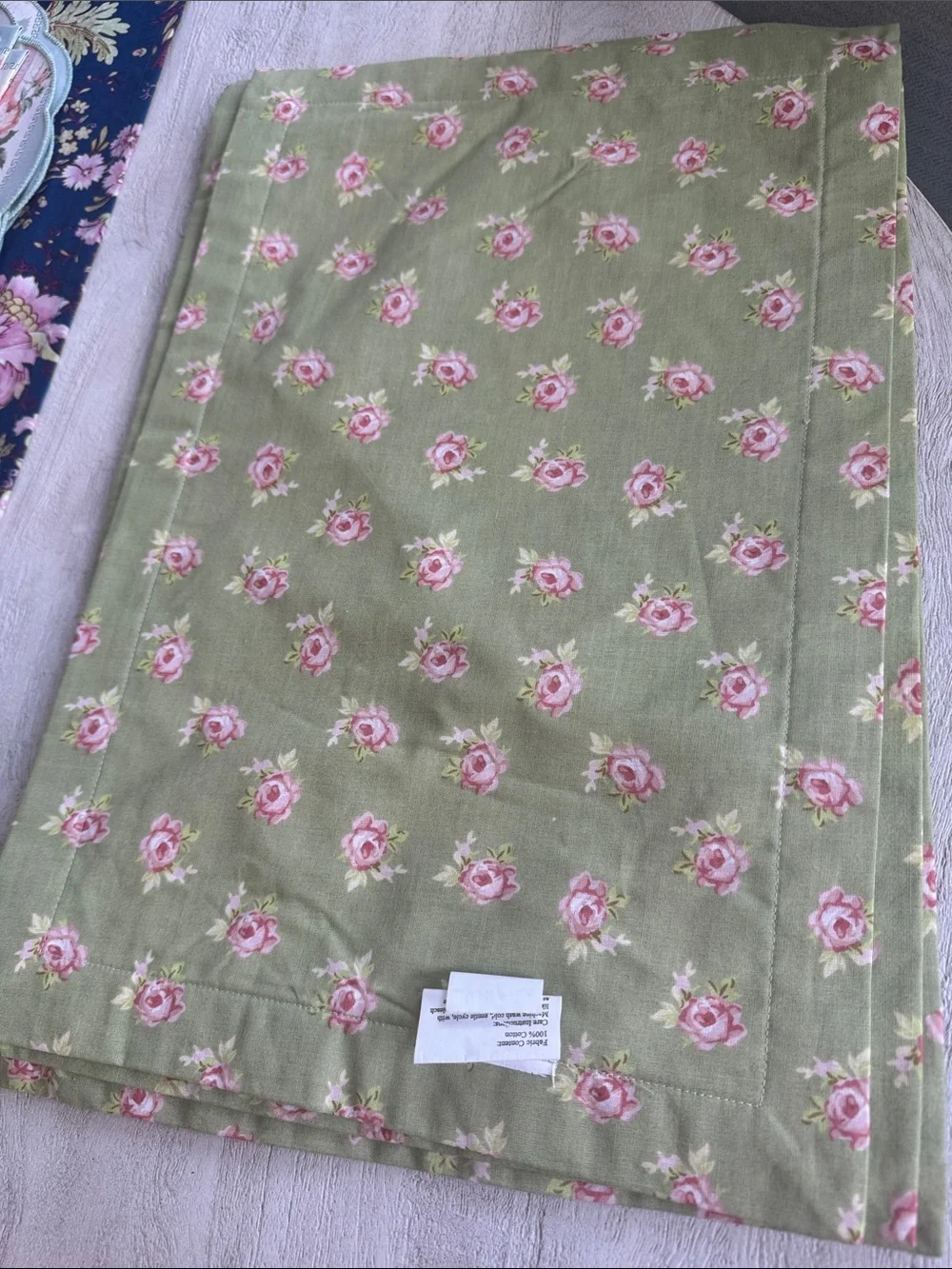 NWOT set of 4 Laura Ashley placemats & napkins